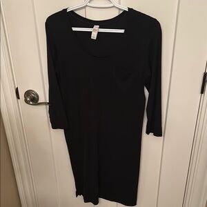 Lole Black Sheath Dress Scoop Neck 3/4 Sleeve